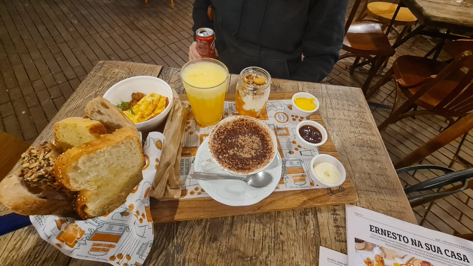 Ernesto Cafés Especiais: o brunch como ritual de pertencimento