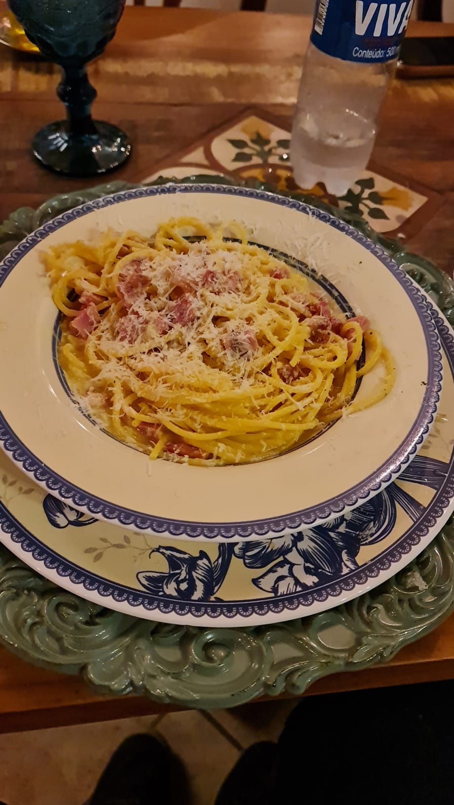 Est! Est!! Est!!!: o carbonara de BH que não pede desculpa