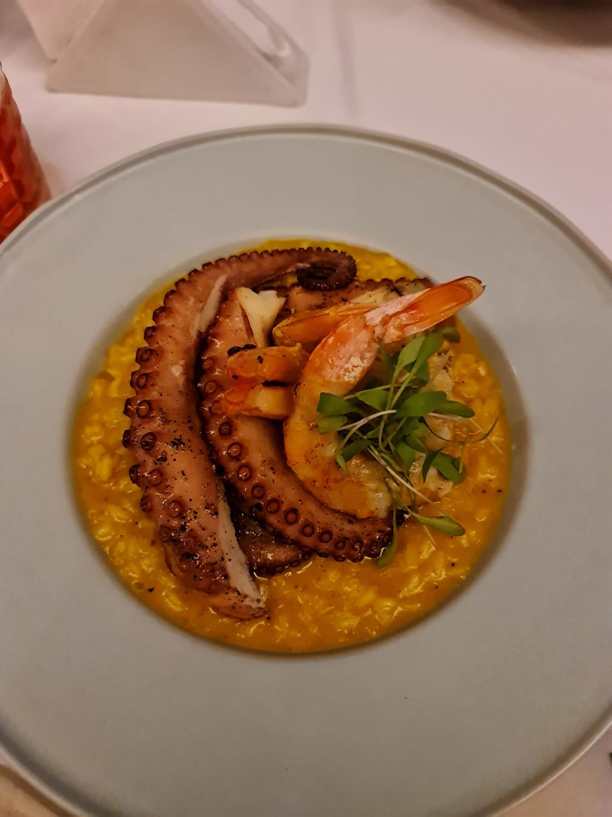 Ninita: do Negroni ao polvo com açafrão, uma noite sem pressa